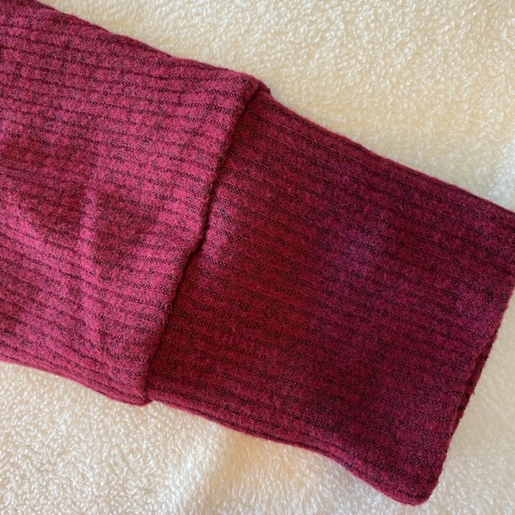 NWT Super Soft Ribbed Sweater - Picture 5 of 10